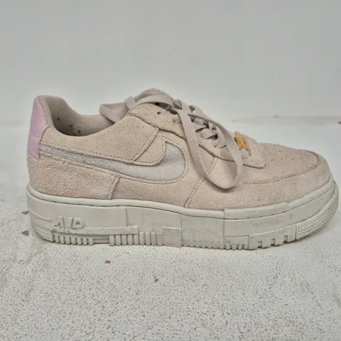 UNBOXED PAIR OF NIKE AIR FORCE 1 TRAINERS IN BEIGE/PINK - UK 6