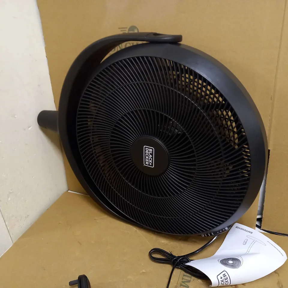 BLACK+DECKER HIGH VELOCITY PEDESTAL DESK FAN