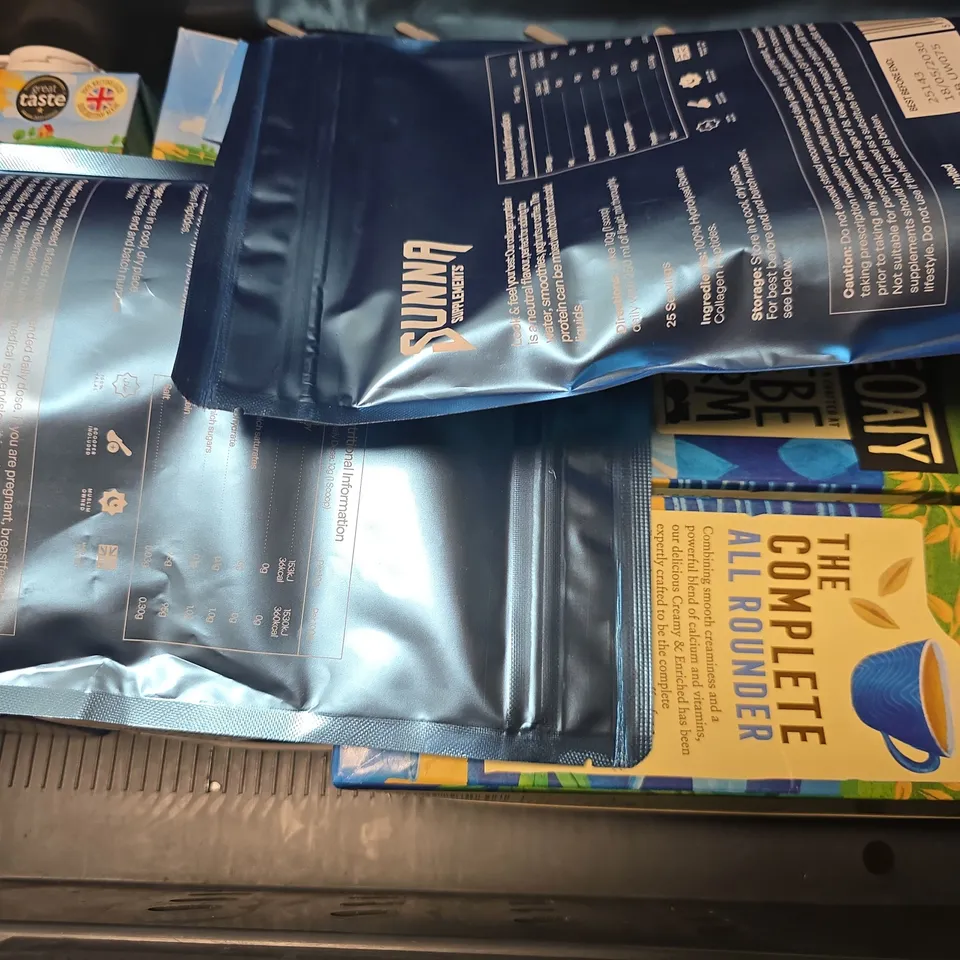APPROXIMATELY 7 ASSORTED DRINKS ITEMS TO INCLUDE - PUREOATY , SUNNA HALLAGEN PROTEIN , MILK POWDER IRISH 
