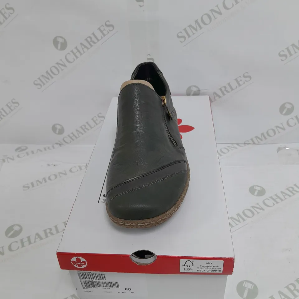 RIEKER ZIPPER SHOE SIZE 6