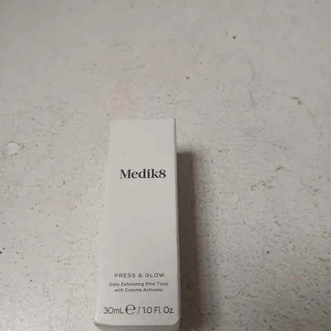 MEDIK8 PRESS & GLOW DAILY EXFOLIATING PHA TONIC WITH ENZYME ACTIVATOR – 30ML