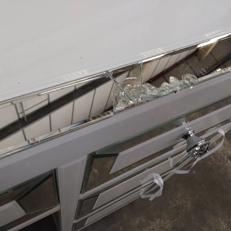 DESIGNER PEDESTAL DRESSING TABLE MIRROR/WHITE GLASS