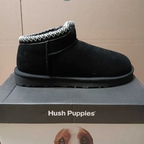 HUSH PUPPIES SLOANE BOOTIE SLIPPER – BLACK, WOMEN’S UK 8