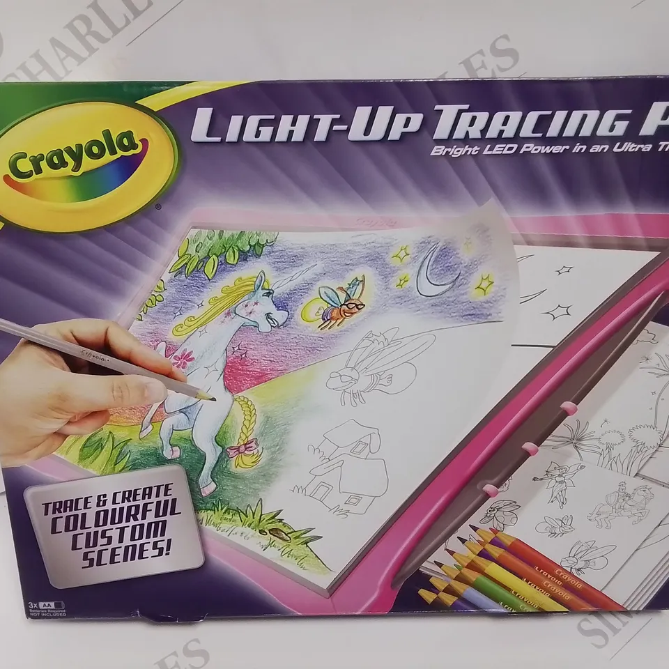 BOXED CRAYOLA LIGHT UP TRACING PAD ASSORTMENT  RRP £26.99