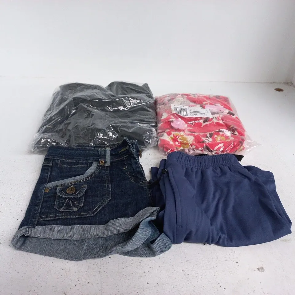 BOX OF APPROXIMATELY 25 ASSORTED CLOTHING ITEMS OF VARIOUS SIZES AND STYLES TO INCLUDE JULIPA ETC