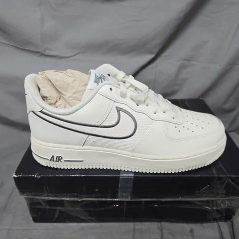 BOXED PAIR OF NIKE AIR FORCE TRAINERS IN WHITE/GREY - UK 8.5