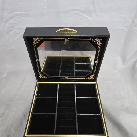 JEWELLERY STORAGE VANITY CASE IN BLACK 