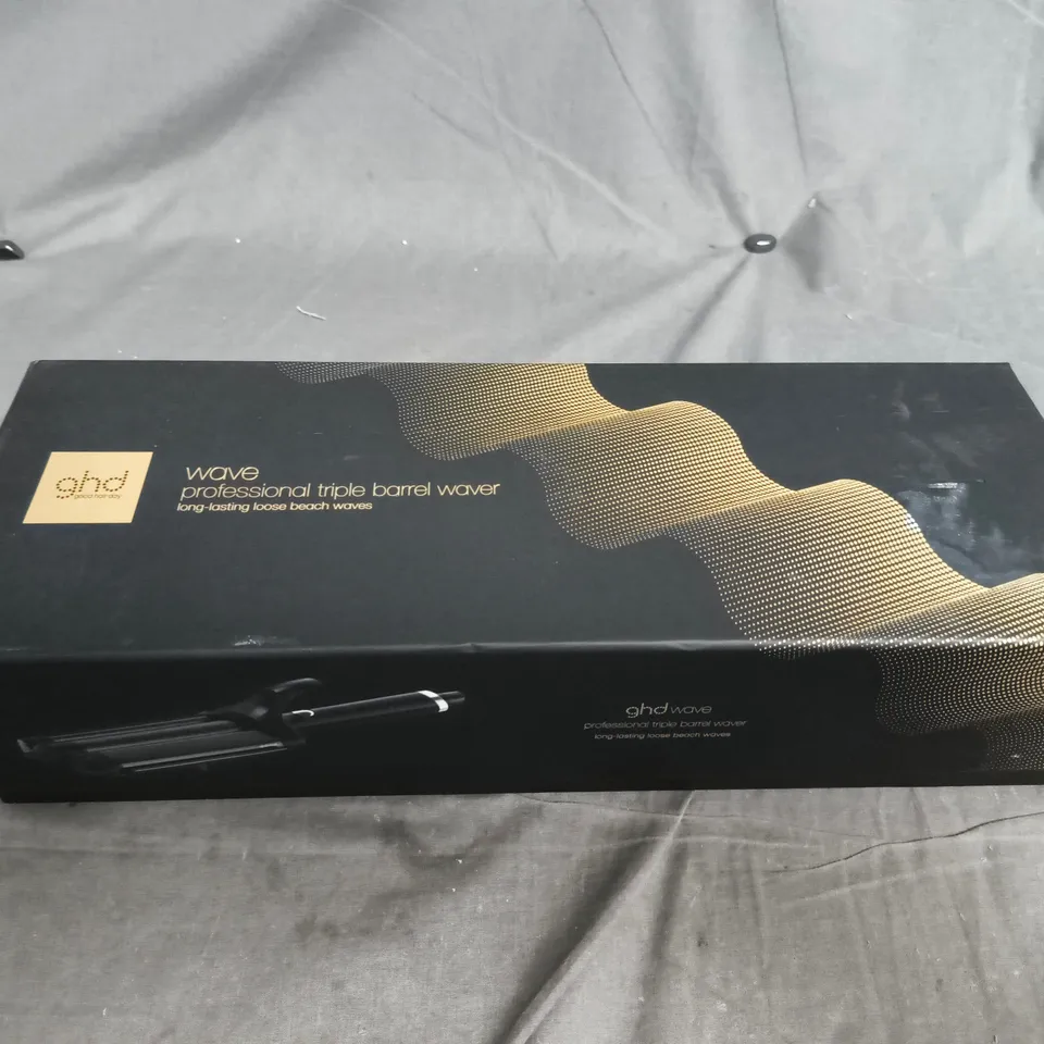 GHD WAVE PROFESSIONAL TRIPLE BARREL WAVER
