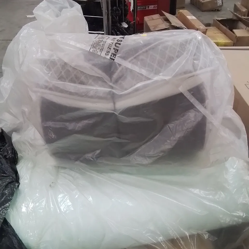 PALLET CONTAINING 3 MIXED SIZE MATTRESSES 