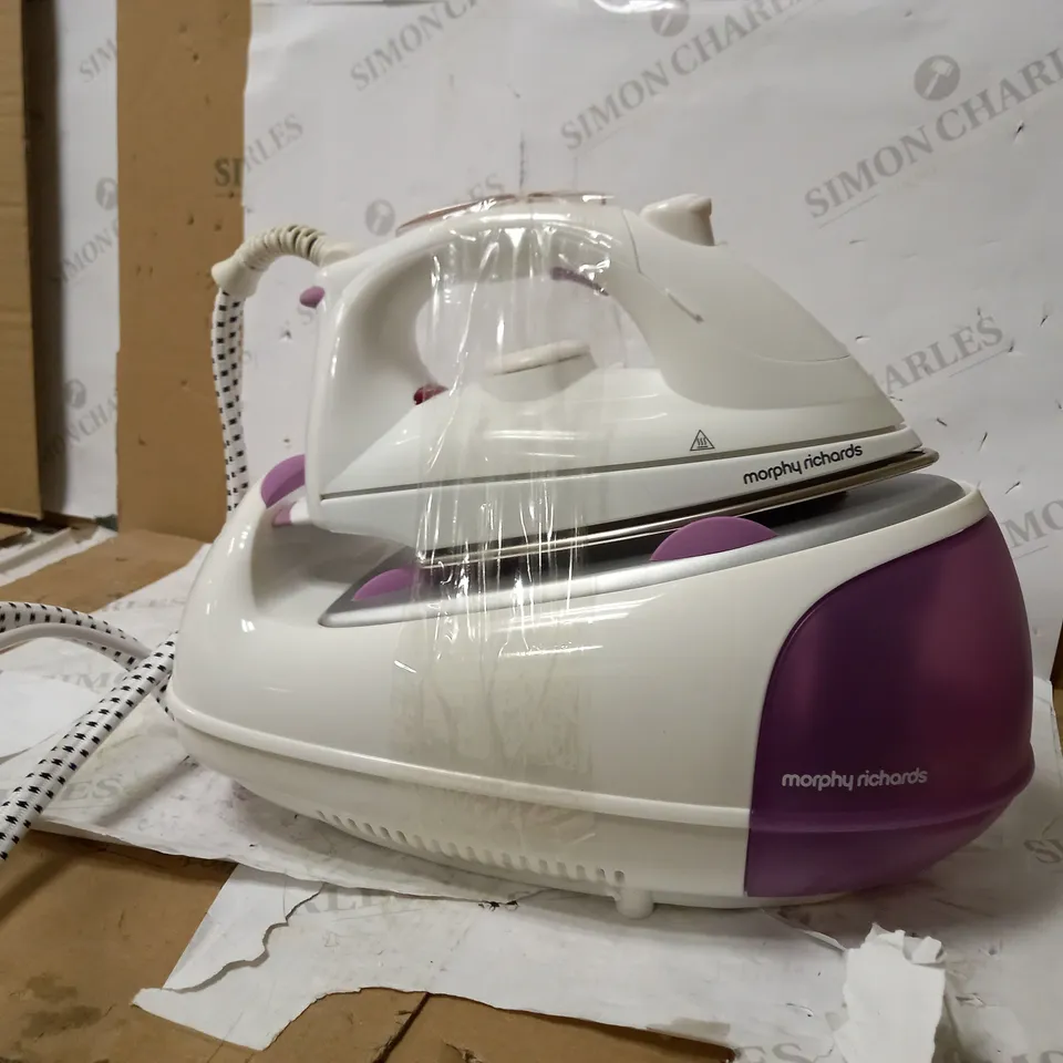 MORPHY RICHARDS JET STEAM GENERATOR IRON PINK/WHITE