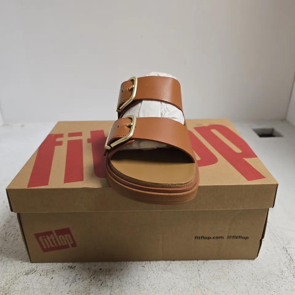 FITFLOP BUCKLE TWO-BAR LEATHER SLIDES – LIGHT TAN, UK 6.5