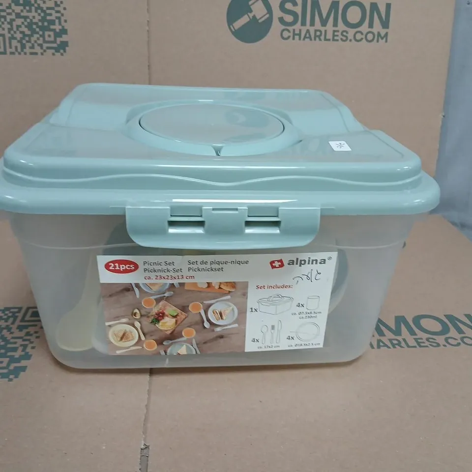 ALPINA 21-PIECE PICNIC SET IN PLASTIC BOX