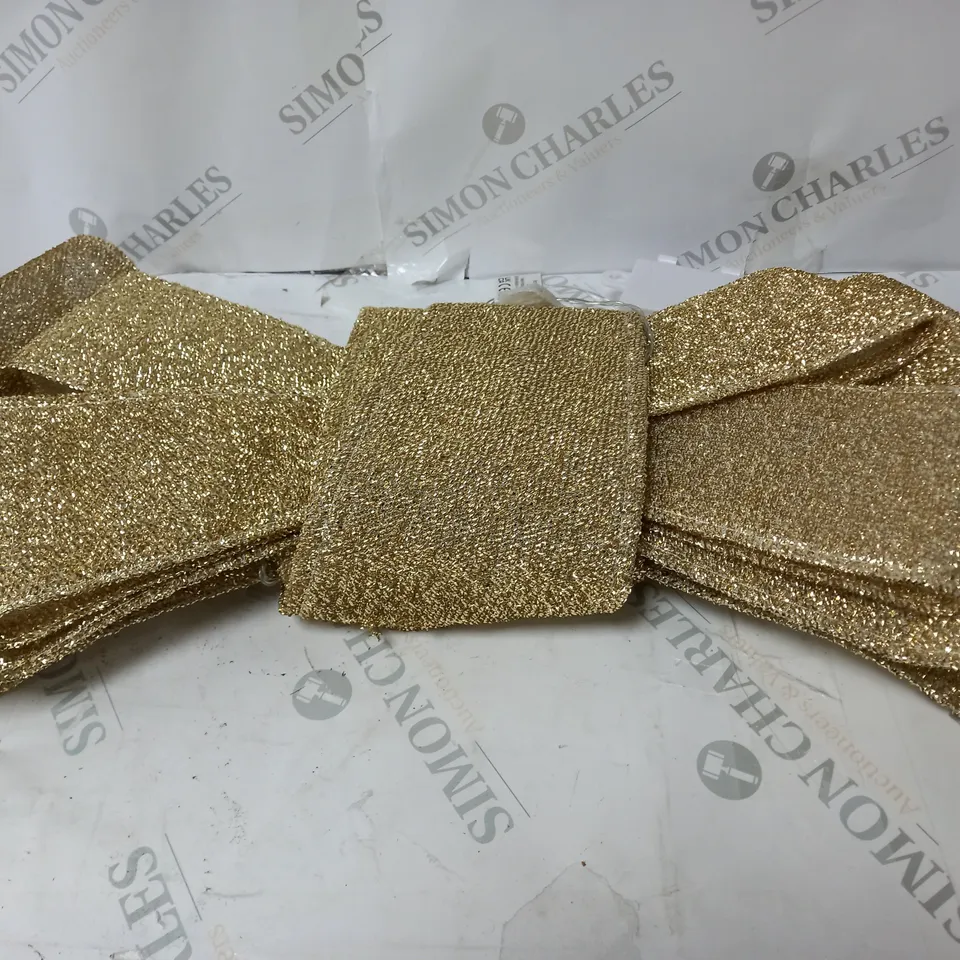BOXED FESTIVE 55 X 72CM LIT CHAMPAGNE BOW