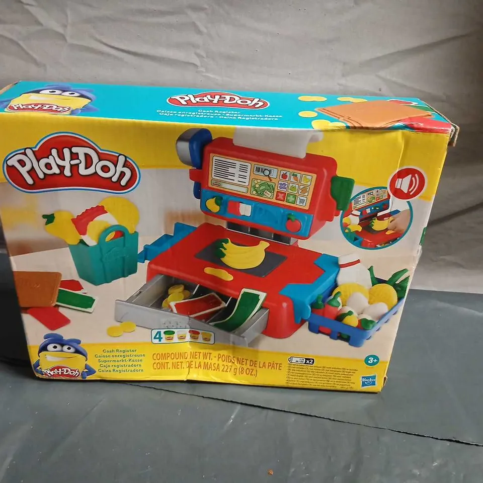 PLAY-DOH CASH REGISTER PLAYSET – BOXED