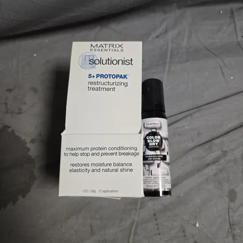 APPROXIMATELY 25 ASSORTED MATRIX HAIR CARE PRODUCTS INCLUDING MATRIX ESSENTIALS SOLUTIONIST RESTRUCTURIZING TREATMENT AND COLOR BLOW DRY TEMP COLOR ASH BLONDE