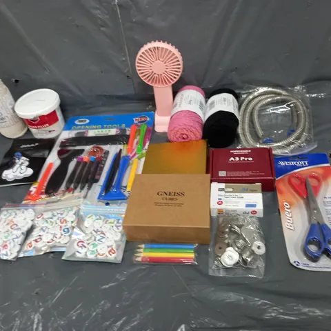 BOX OF ASSORTED HOUSEHOLD ITEMS TO INCLUDE SCISSORS, GNEISS CUBES AND OPENING TOOLS 