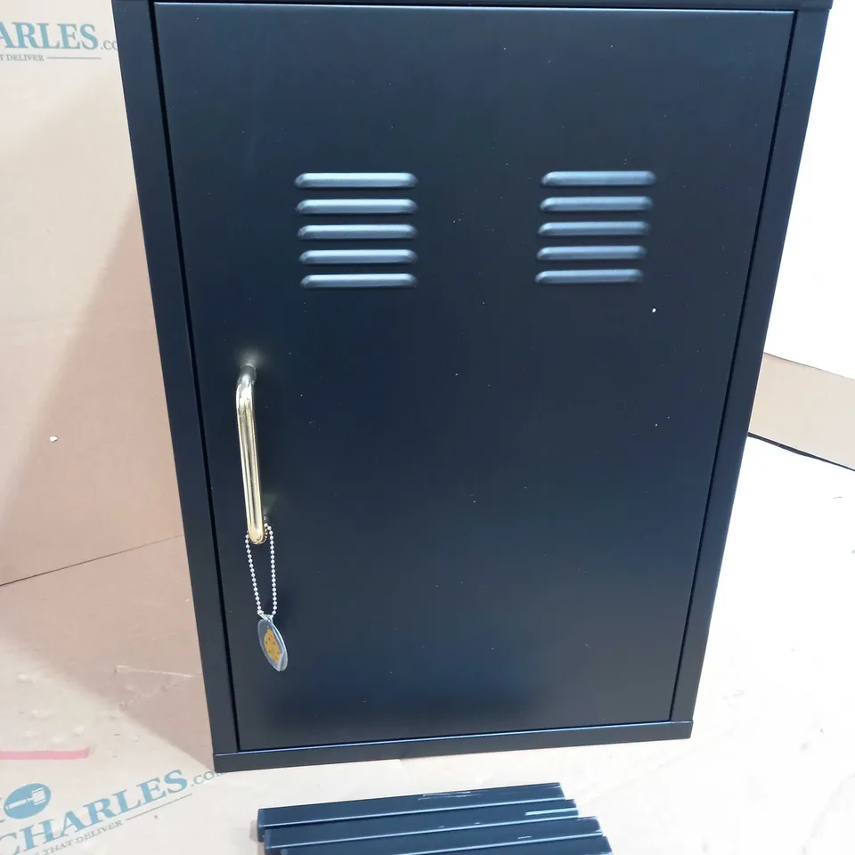 BUNDLEBERRY METAL STORAGE LOCKER - BLACK