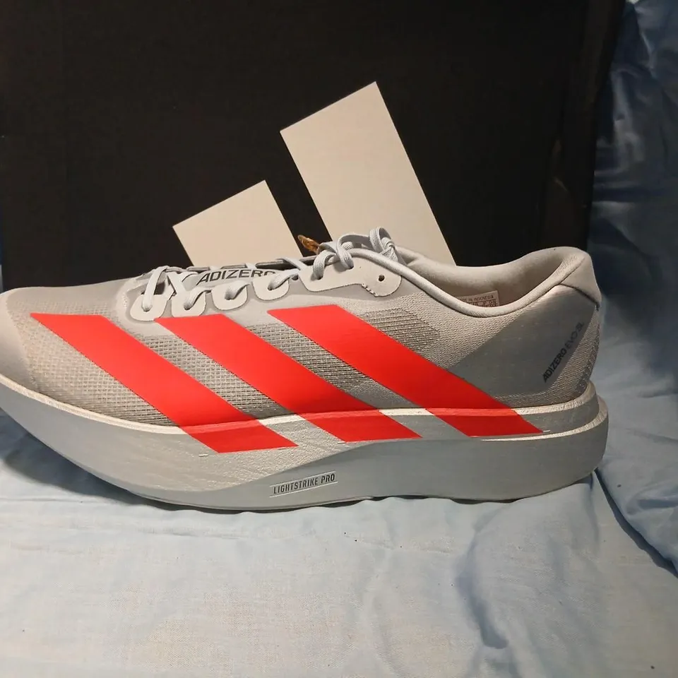ADIDAS ADIZERO EVO SL M RUNNING SHOES – GREY WITH CORAL STRIPES, UK 13 (US 13.5)