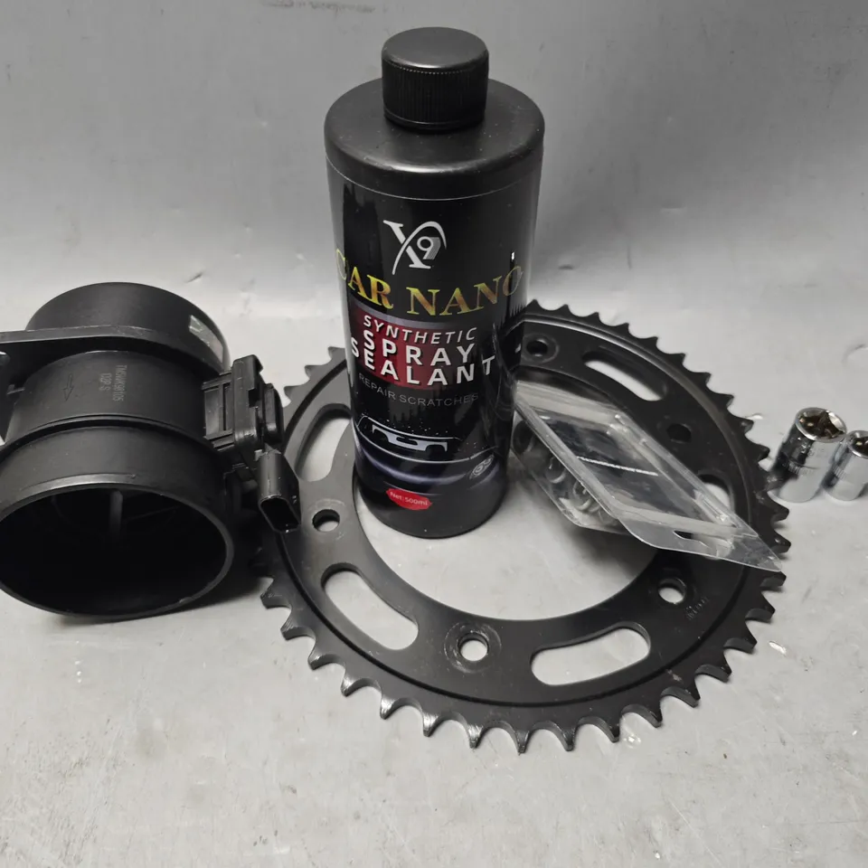 APPROXIMATELY 6 ASSORTED ITEMS TO INCLUDE - CAR NANO SPRAY SEALANT , DRC SPROCKET BOLTS/NUTS SET ETC