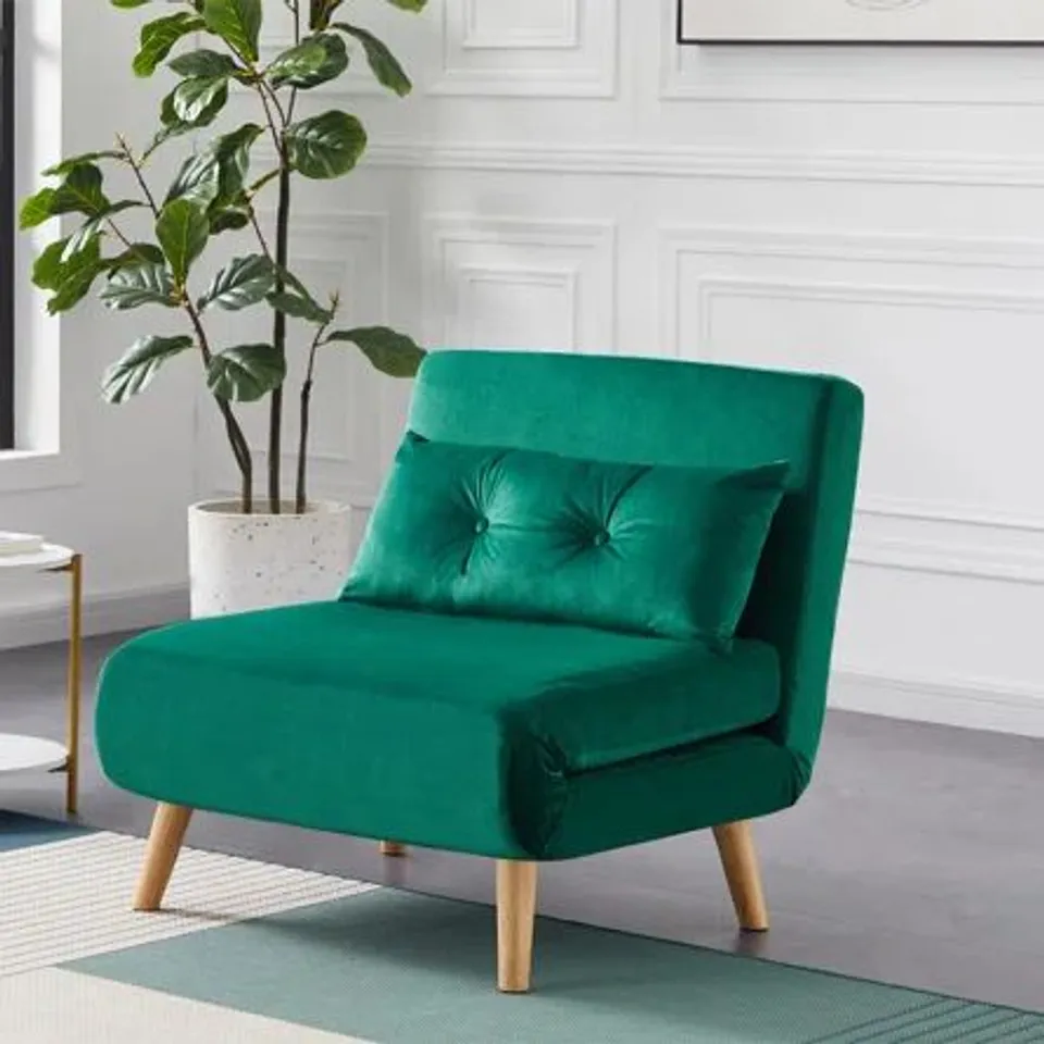 BOXED SISK UPHOLSTERED ACCENT CHAIR IN GREEN (1 BOX)