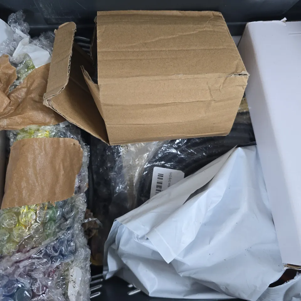 APPROXIMATELY 8 ASSORTED HOUSEHOLD ITEMS TO INCLUDE WHITE TACK, ETC