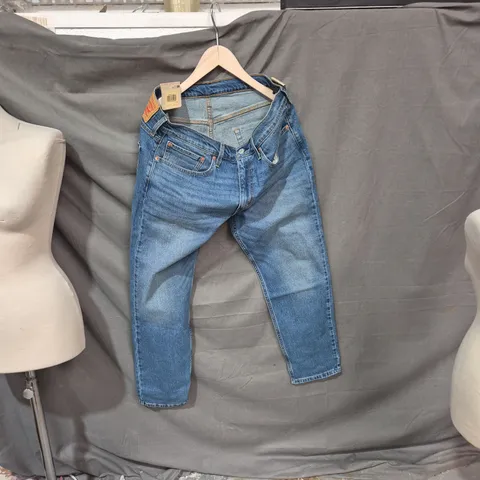 LEVI'S 502 TAPER JEANS – UK 34 (US W34/L30) DENIM BLUE