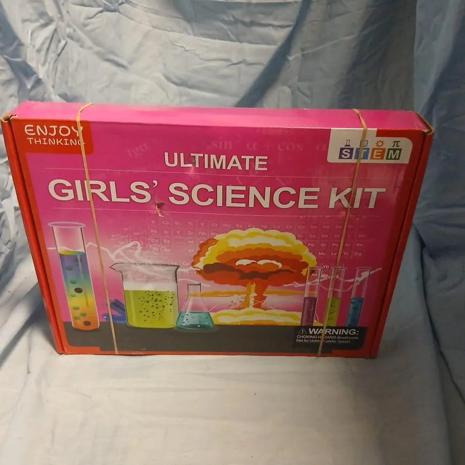 ULTIMATE GIRLS' SCIENCE KIT (PINK BOX)