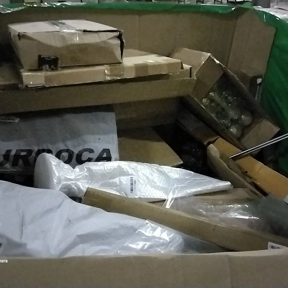 PALLET OF ASSORTED ITEMS INCLUDING HOMIDEC DRYING RACK, STOREMIC TOILET SEAT, 3 TIER SHOE RACK, 3 LAYER CLOTHES HANGER, CHRISTMAS TREE, INDOOR OUTDOOR GATE