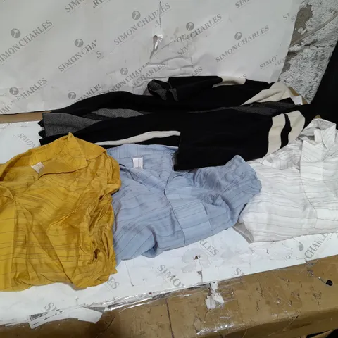 BOX OF ASSORTED CLOTHING ITEMS TO INCLUDE SHIRTS, CARDIGANS, TOPS ETC