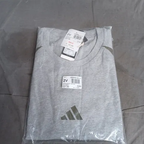 ADIDAS ESSCB TEE GREY HEATHER – UK XL