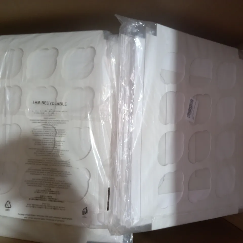 BOX OF APPROXIMATELY 5 ASSORTED HOUSEHOLD ITEMS TO INCLUDE THERMOPLAST TOILET SEAT, LASER TONER CARTRIDGE, THE ORIGINAL GROOVE PILLOW, ETC