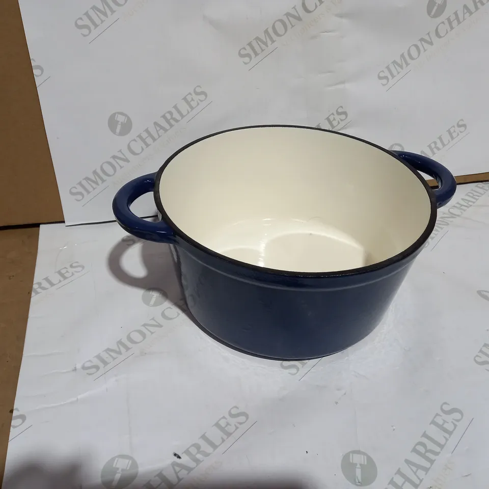 BARBARY & OAK C24CM CAST IRON CASSEROLE DISH
