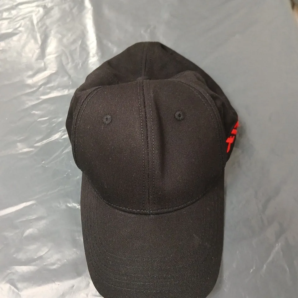 MUNULA BASEBALL CAP