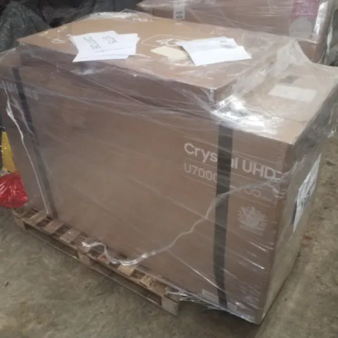 PALLET CONTAINING 6 ASSORTED DAMAGED TVS
