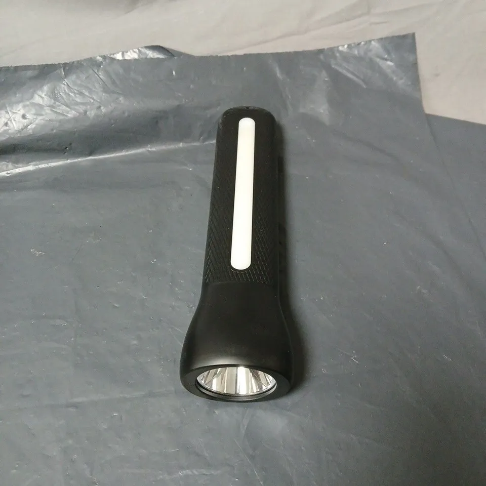 MOPHIE POWERSTATION GO RUGGED FLASHLIGHT BOXED