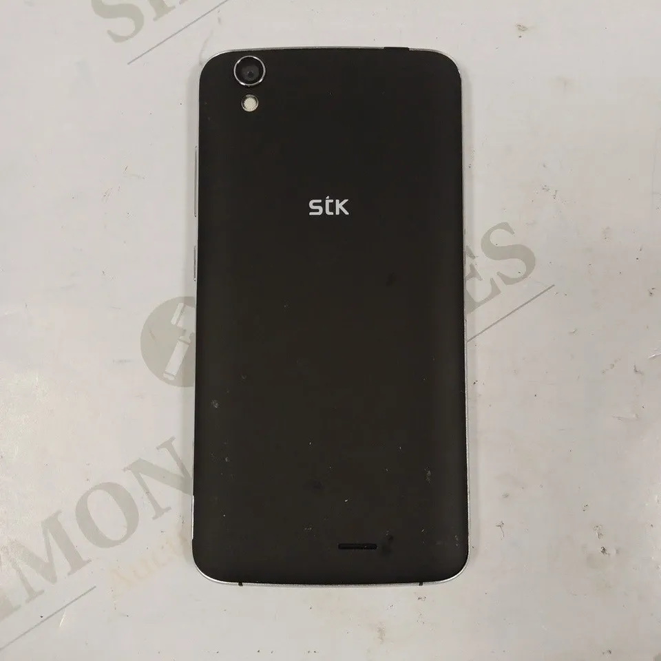STK SYNC 5E MOBILE PHONE 