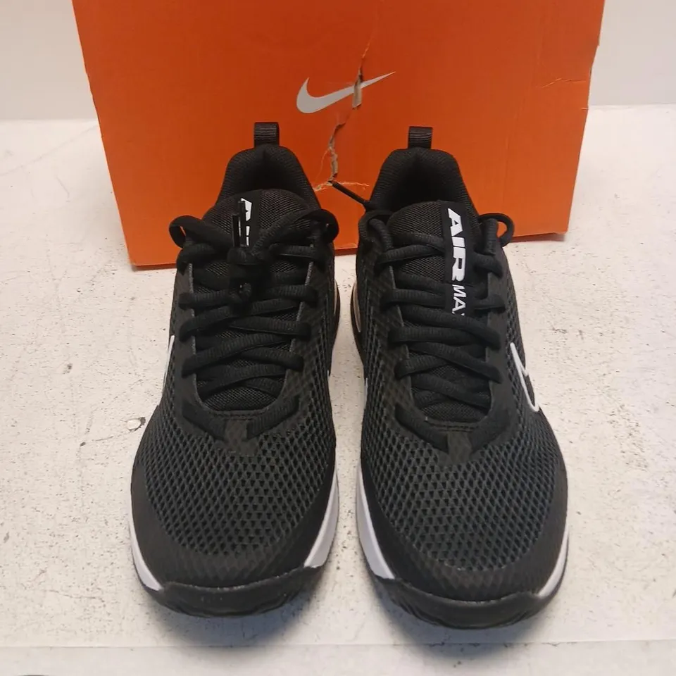 NIKE AIR MAX ALPHA TRAINER 6 – UK 8 (BLACK/WHITE)