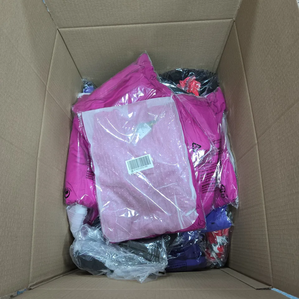 BOX OF APPROXIMATELY 25 ASSORTED CLOTHING ITEMS TO INCLUDE BRENDA EDWARDS, IZABEL LONDON ETC