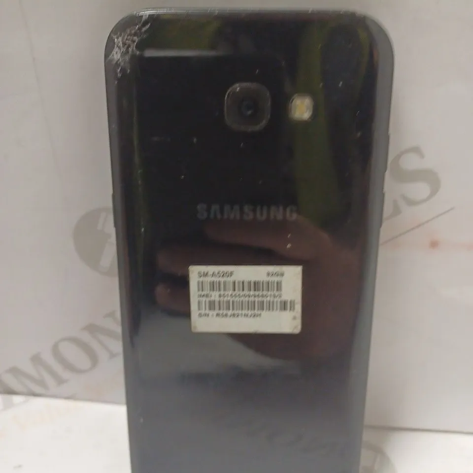 SAMSUNG GALAXY A5 MOBILE PHONE IN BLACK