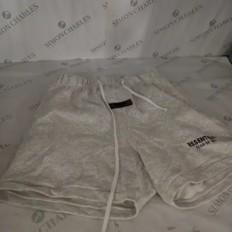 LARGE ESSENTIALS CREAM SHORTS 