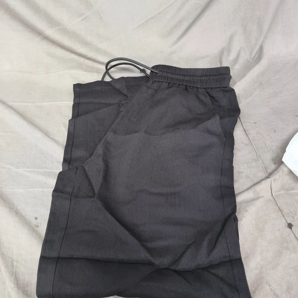 HALARA BLACK WOMEN'S TROUSERS – UK 18, M (REGULAR)