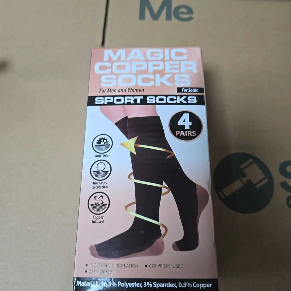 BOX OF APPROXIMATELY 20 ASSORTED ITEMS INCLUDING SANKOM SUPPORT POSTURE BRA , MAGIC COPPER SOCKS AND WINDOW CLEANER SQUEEGEE 