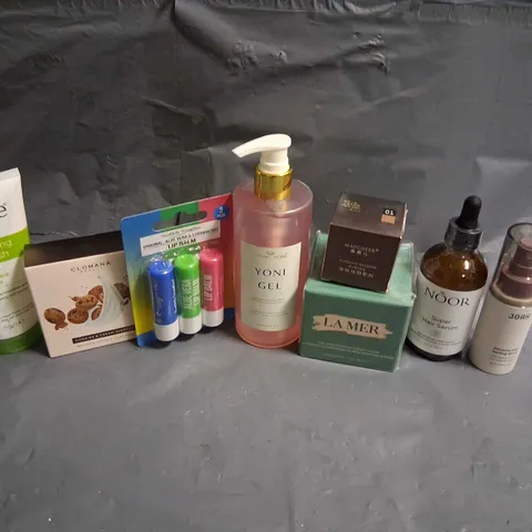 APPROXIMATELY 20 ASSORTED HEALTH AND BEAUTY PRODUCTS TO INCLUDE; SIMPLE, JOAH, NOOR AND ESTRID