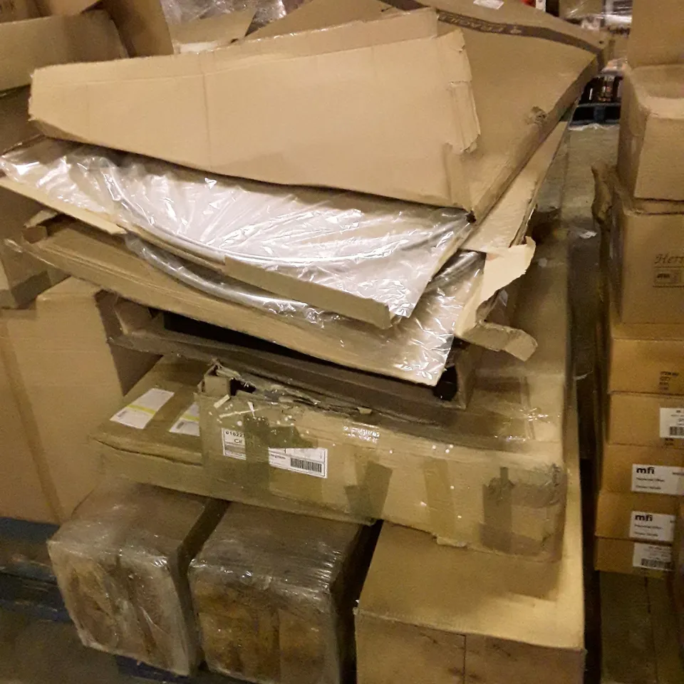 PALLET OF BRAND NEW HOMEWARE STOCK INCLUDING OVAL SHOWER CURTAIN RAIL & RECTANGLE SHELVE MIRROR