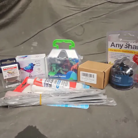 APPROXIMATELY 20 ASSORTED HOUSEHOLD ITEMS TO INCLUDE ANY SHARP KNIFE SHARPENER, SILICONE SEALANT, DINOSAUR PLAYSET, ETC - COLLECTION ONLY
