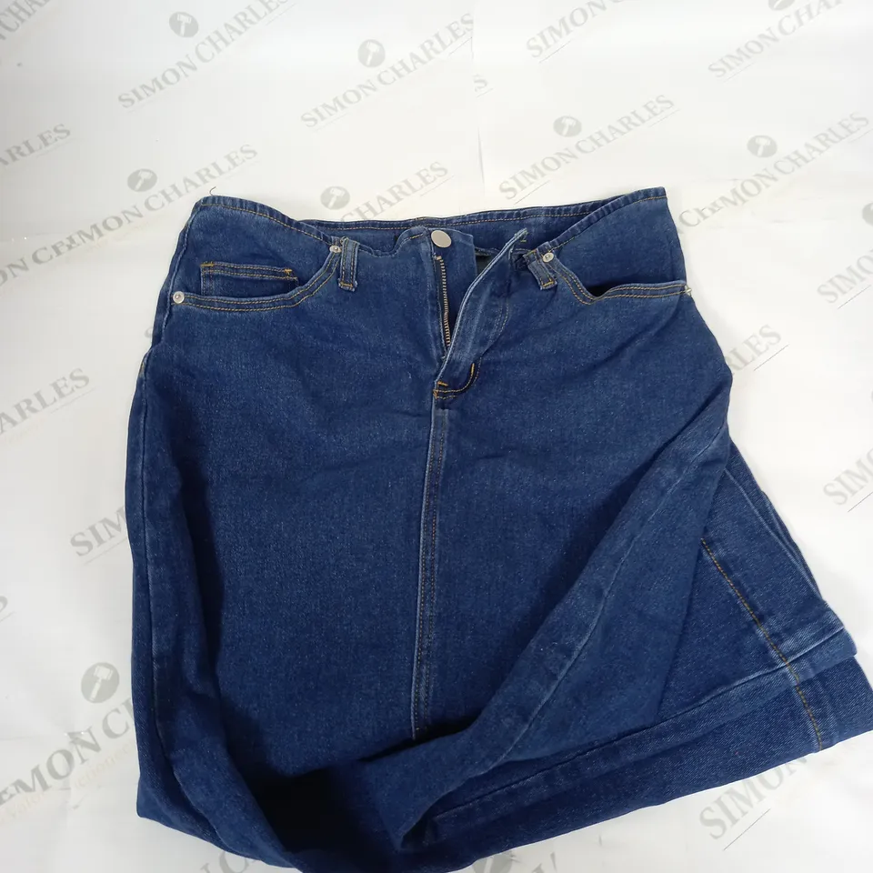 FASHIONNOVA DEMIN JEAN SKIRT - SMALL