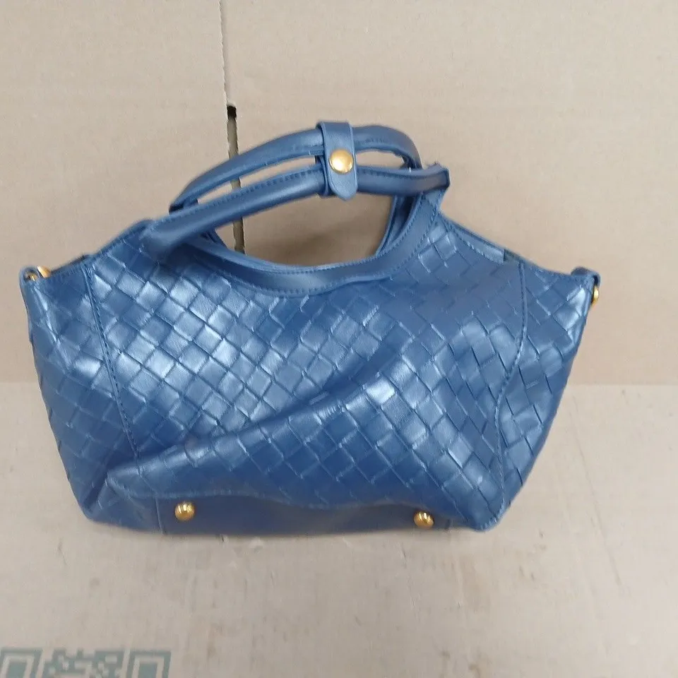 BLUE WOVEN HANDBAG – APPROX 25