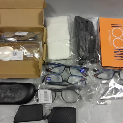 LOT OF APPROXIMATELY 20 ASSORTED PAIRS OF GLASSES