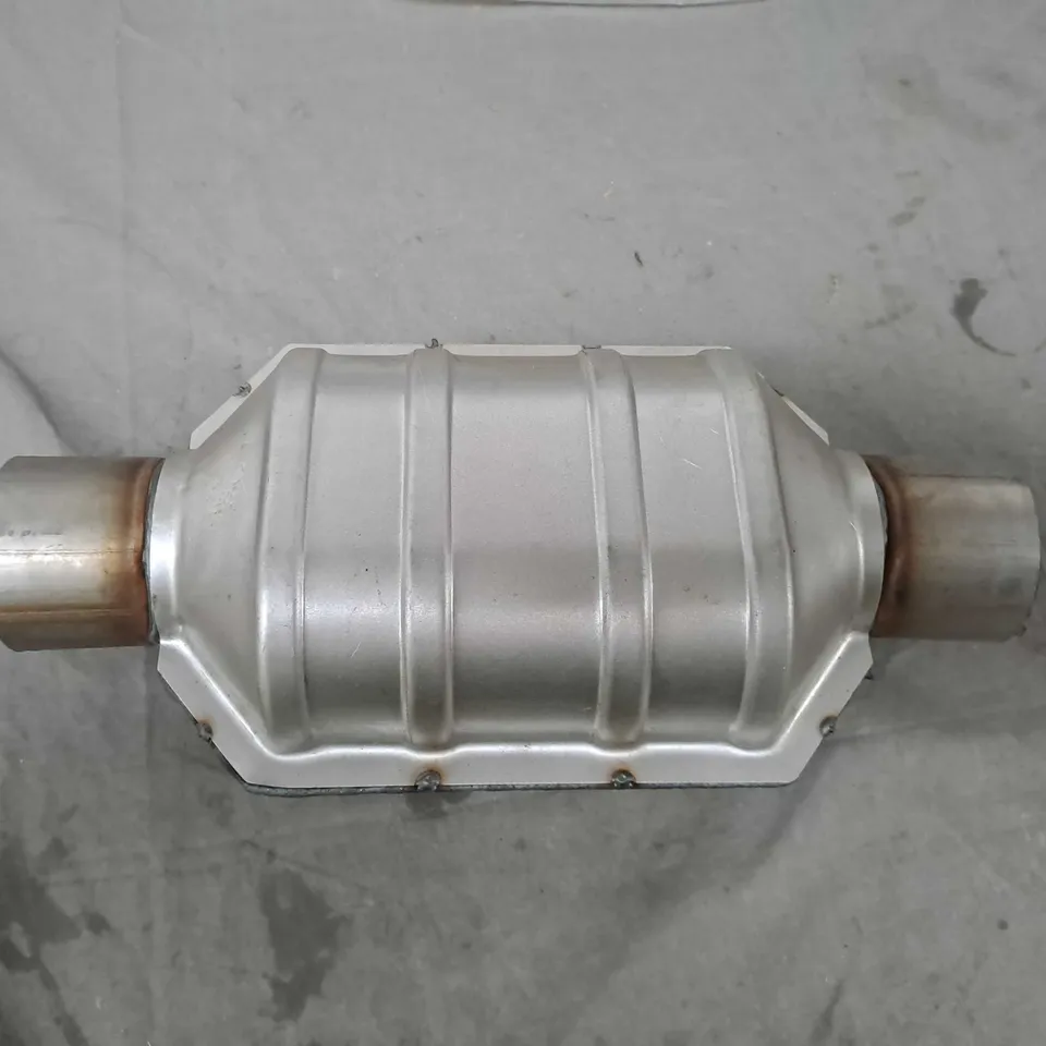 MAGNAFLOW 91005- UNIVERSAL HIGH FLOW CATALYTIC CONVERTER 