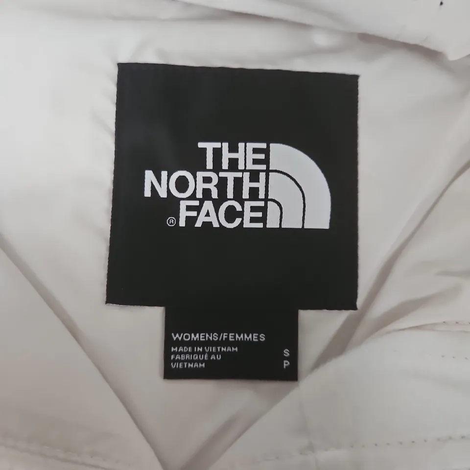THE NORTH FACE WOMEN'S WHITE JACKET WITH BLACK YOKE – SIZE S
